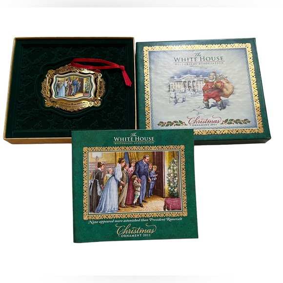 The White House Historical Association Christmas Ornament 2011 W/ Box & Booklet - Picture 1 of 5